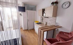 Studio Apartment 'Dream'